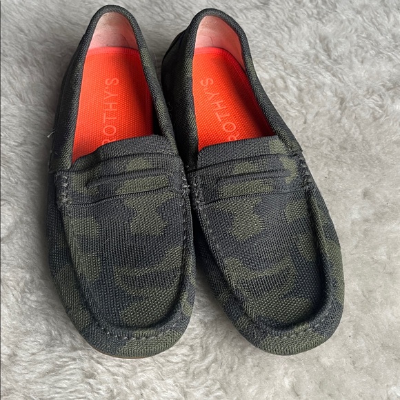 Rothy's Camo Print Driving Loafers with Orange Interior ladies 9.5 - Picture 3 of 10